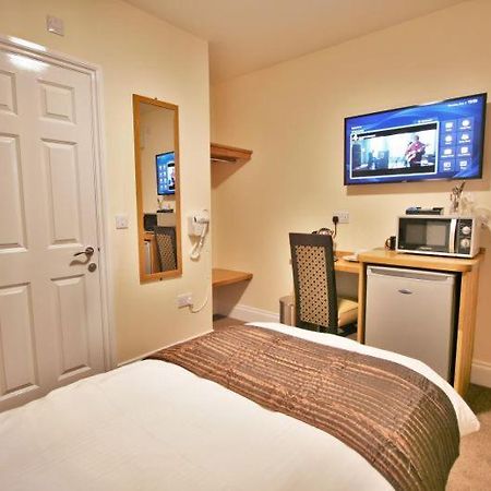 Central Studios Gloucester Place By Roomsbooked Cheltenham Exterior foto