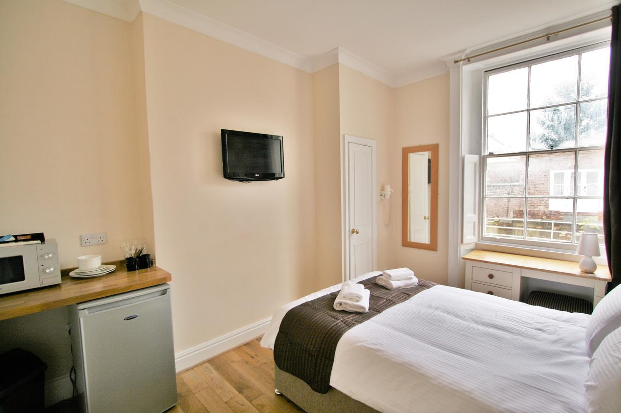 Central Studios Gloucester Place By Roomsbooked Cheltenham Exterior foto